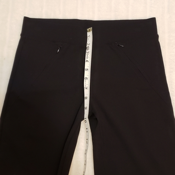 HUE Black Flat Front Pull On Pants - Picture 13 of 16